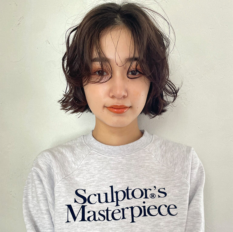 無造作なボブパーマで垢抜けおしゃれ！