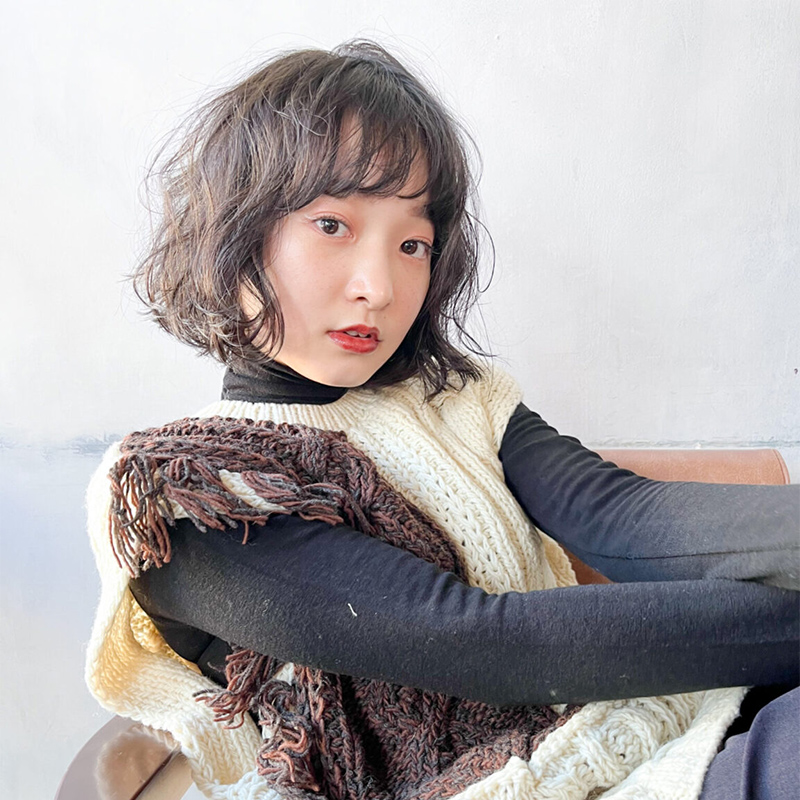 作り込まないゆるっとくしゃっとウェーブが可愛いスタイル